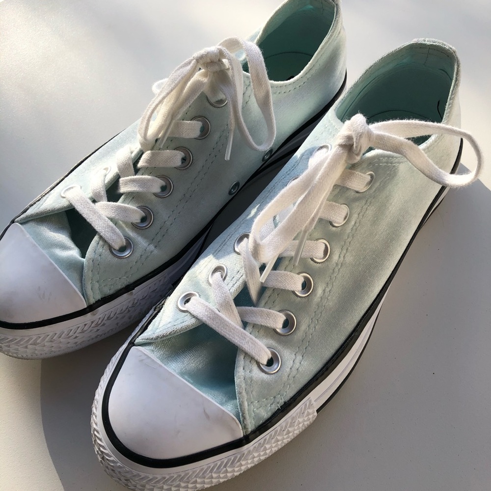 Light Blue Rare Velvet Converse